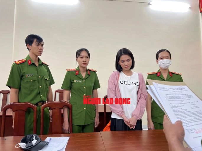 You are currently viewing Lý do người mẫu Ngọc Trinh bị khởi tố, bắt giam